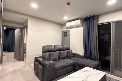 Condo in Bangkok, Thailand, 2 bedrooms  № 163836 - photo 2