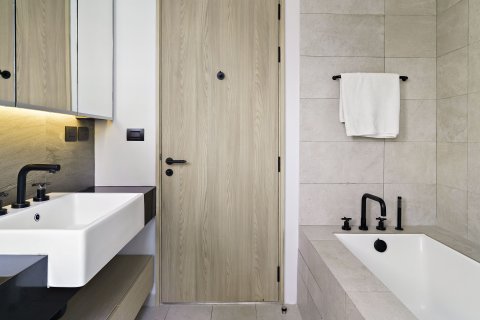 Condo in Watthana, Bangkok, Thailand, 2 bedrooms  № 136845 - photo 7