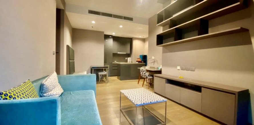 Condo in Bang Rak, Bangkok, Thailand, 2 bedrooms  № 136847
