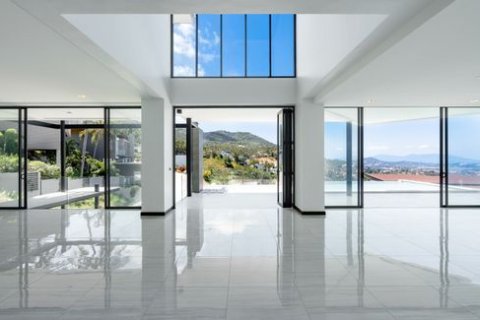 Villa in Ko Samui, Thailand 5 bedrooms № 138629 - photo 15