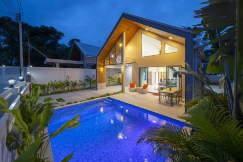 Villa in Ko Samui, Thailand 3 bedrooms № 146896 - photo 2