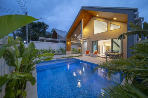 Villa in Ko Samui, Thailand 3 bedrooms № 146896 - photo 1