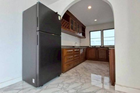 House in Bang Lamung, Thailand 3 bedrooms № 146900 - photo 9