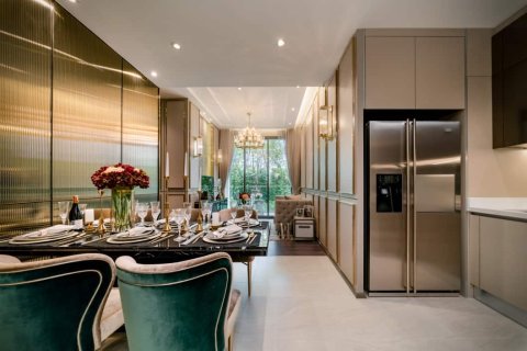 Condo in Bangkok, Thailand, 2 bedrooms № 166956 - photo 6