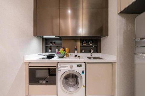 Condo in Bangkok, Thailand, 1 bedroom  № 166955 - photo 5