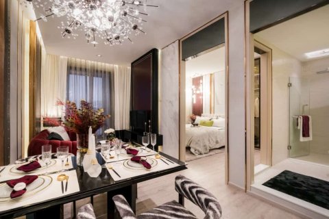 Condo in Bangkok, Thailand, 1 bedroom  № 166955 - photo 4