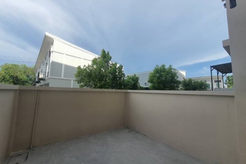 Townhouse in Saphan Sung, Bangkok, Thailand 3 bedrooms № 173857 - photo 13