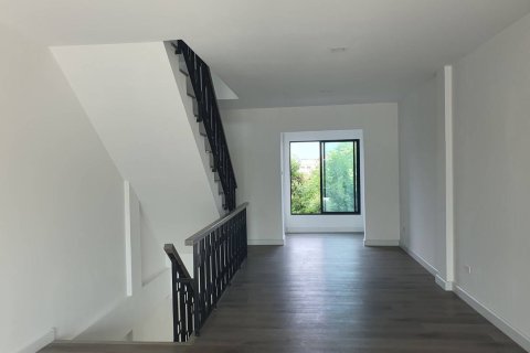 Townhouse in Saphan Sung, Bangkok, Thailand 3 bedrooms № 173857 - photo 6