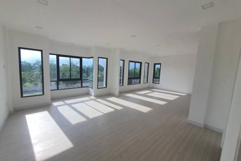 Townhouse in Saphan Sung, Bangkok, Thailand 3 bedrooms № 173857 - photo 17