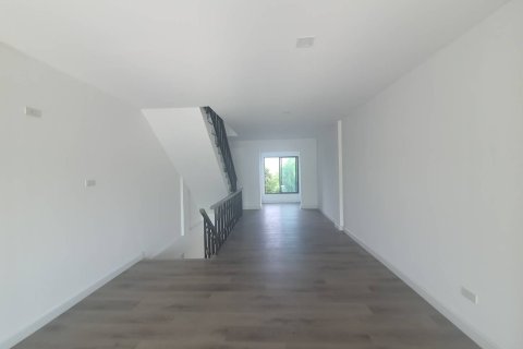 Townhouse in Saphan Sung, Bangkok, Thailand 3 bedrooms № 173857 - photo 10