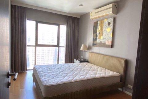 Condo in Sathon, Bangkok, Thailand, 2 bedrooms № 173858 - photo 4