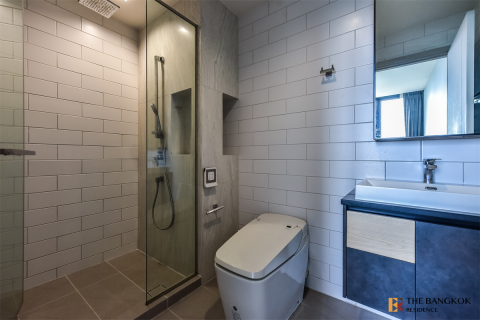 Condo in Bangkok, Thailand, 2 bedrooms № 184992 - photo 3