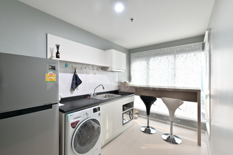 Condo in Bangkok, Thailand, 1 bedroom  № 184995 - photo 8