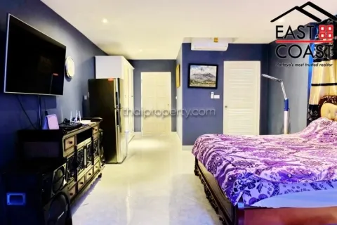 Condominio de 2 dormitorios en Jomtien Beach, Pattaya, Tailandia № 212485 - foto 13