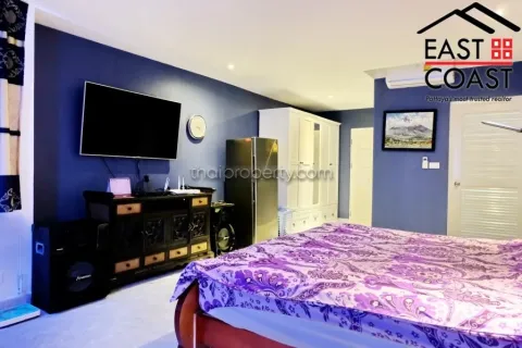Condominio de 2 dormitorios en Jomtien Beach, Pattaya, Tailandia № 212485 - foto 14