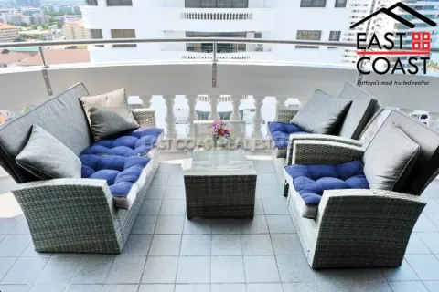 Condominio de 2 dormitorios en Jomtien Beach, Pattaya, Tailandia № 212485 - foto 22
