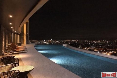 Apartment in Bangkok, Thailand 2 bedrooms № 193805 - photo 4