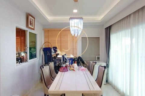 House in Bang Kruai, Thailand 3 bedrooms № 156955 - photo 10