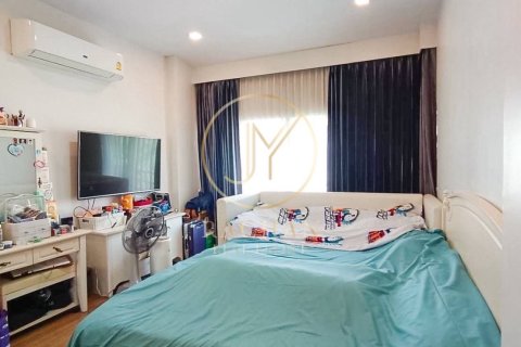 House in Bang Kruai, Thailand 3 bedrooms № 156955 - photo 18