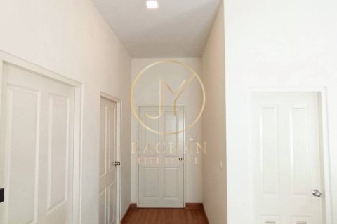 House in Bang Kruai, Thailand 3 bedrooms № 156955 - photo 15