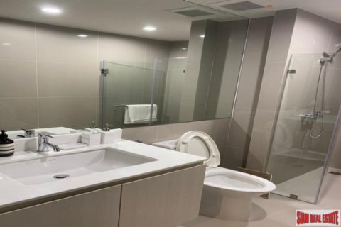 Apartment in Bangkok, Thailand 2 bedrooms № 193760 - photo 5