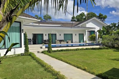 Villa in Chalong, Thailand 4 bedrooms № 162437