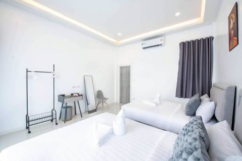 Villa à Pattaya, Thaïlande 5 chambres № 162434 - photo 8