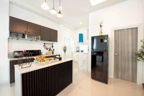 Villa à Pattaya, Thaïlande 5 chambres № 162434 - photo 4