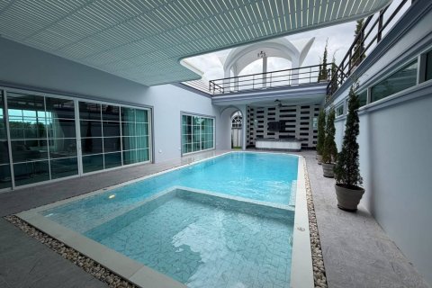 Villa in Cha-am, Thailand 4 bedrooms № 233977 - photo 29
