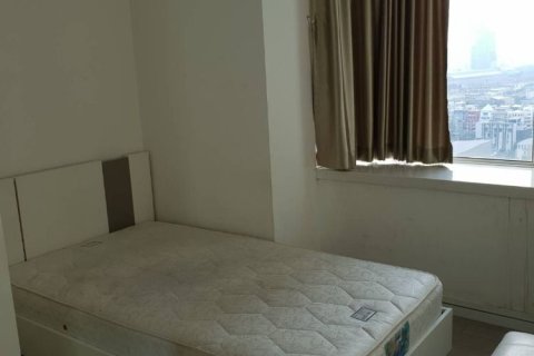 Condo in Huai Khwang, Bangkok, Thailand, 2 bedrooms  № 153632 - photo 6