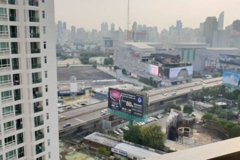 Condo in Huai Khwang, Bangkok, Thailand, 2 bedrooms  № 153632 - photo 7