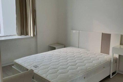 Condo in Huai Khwang, Bangkok, Thailand, 2 bedrooms  № 153632 - photo 5