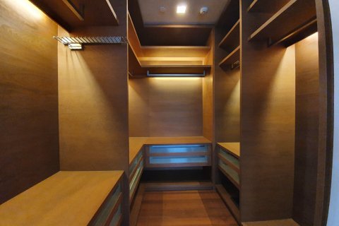 Кондоминиум с 3 спальнями в Сатхоне, Бангкок, Таиланд № 153630 - фото 11