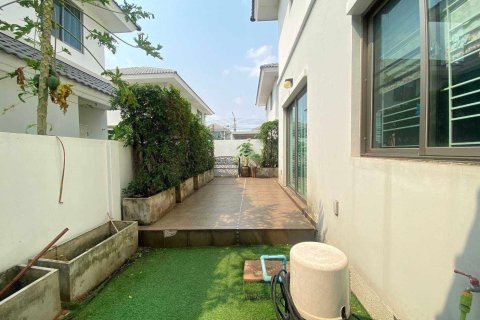 House in Pattaya, Thailand 3 bedrooms № 153633 - photo 9