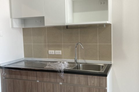 Студия в кондо в Кхлонг Сане, Бангкок, Таиланд № 153631 - фото 2