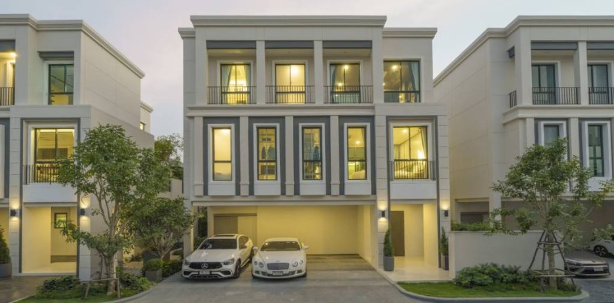 House in Bangkok, Thailand 4 bedrooms № 151058