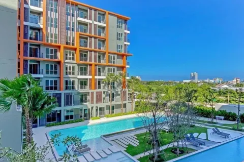 Condo in Hua Hin, Thailand, 2 bedrooms  № 153282 - photo 1