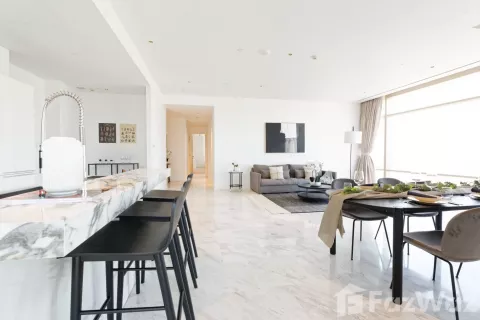 Кондоминиум с 3 спальнями в Сатхоне, Бангкок, Таиланд № 134411 - фото 2