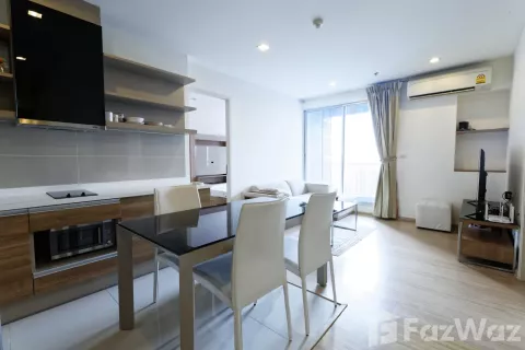 Кондоминиум с 2 спальнями в Клонг Тоэй, Бангкок, Таиланд № 134410 - фото 1