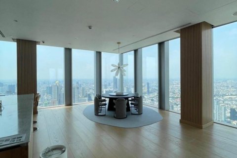 Condo in Bang Rak, Bangkok, Thailand, 4 bedrooms  № 134413 - photo 2