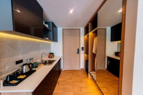 คอนโดมิเนียมในหาดในทอน, ประเทศไทย, 2 ห้องนอน № 166638 - รูปถ่าย 23