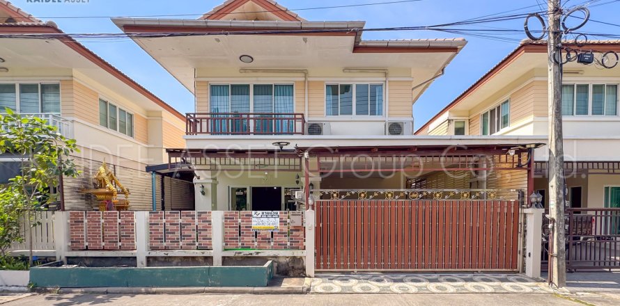House in Pathum Thani, Thailand 3 bedrooms № 164390