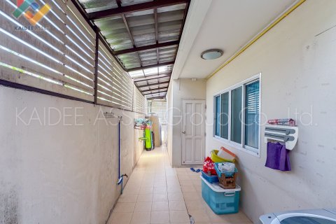 House in Pathum Thani, Thailand 3 bedrooms № 164390 - photo 16