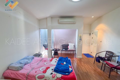 House in Pathum Thani, Thailand 3 bedrooms № 164390 - photo 12