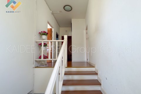 House in Pathum Thani, Thailand 3 bedrooms № 164390 - photo 8
