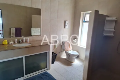 House in Pattaya, Thailand 3 bedrooms № 210450 - photo 11