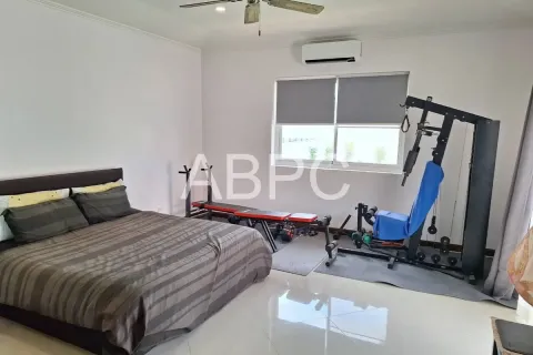 House in Pattaya, Thailand 3 bedrooms № 210450 - photo 5