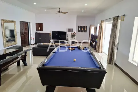 House in Pattaya, Thailand 3 bedrooms № 210450 - photo 3
