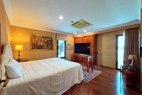 Condo in Pattaya, Thailand, 2 bedrooms  № 210125 - photo 24