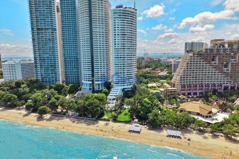 Condo in Pattaya, Thailand, 2 bedrooms  № 210125 - photo 2